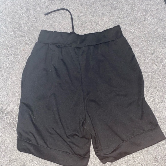 Black Sweatpants Shorts - Picture 4 of 5